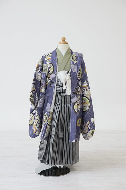 優しい色合いの仙台平が素敵な袴を着よう七五三撮影やお参りでも着たいですね。
